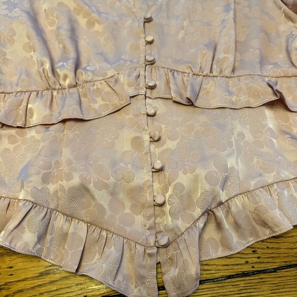 Astr the label short sleeve ruffle hem top sz L - Picture 3 of 8